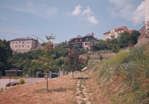 Opravený park u Vlašského dvora